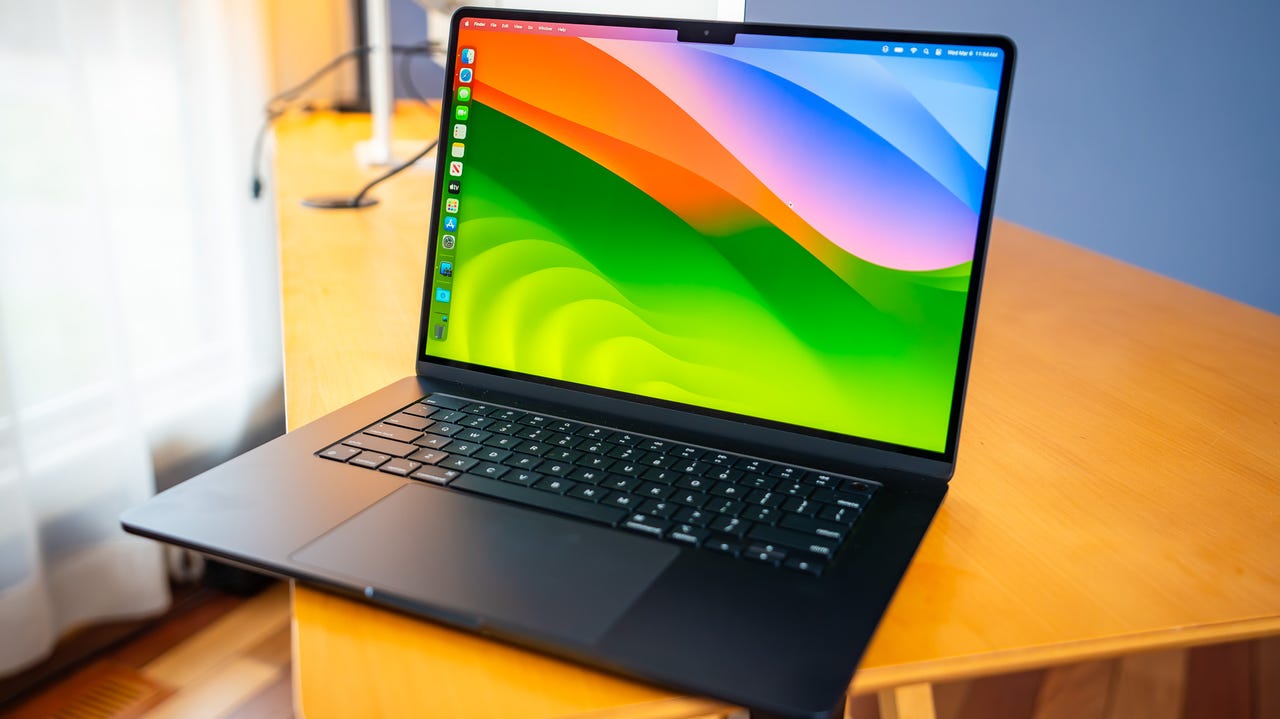 M3 MacBook Air on desk